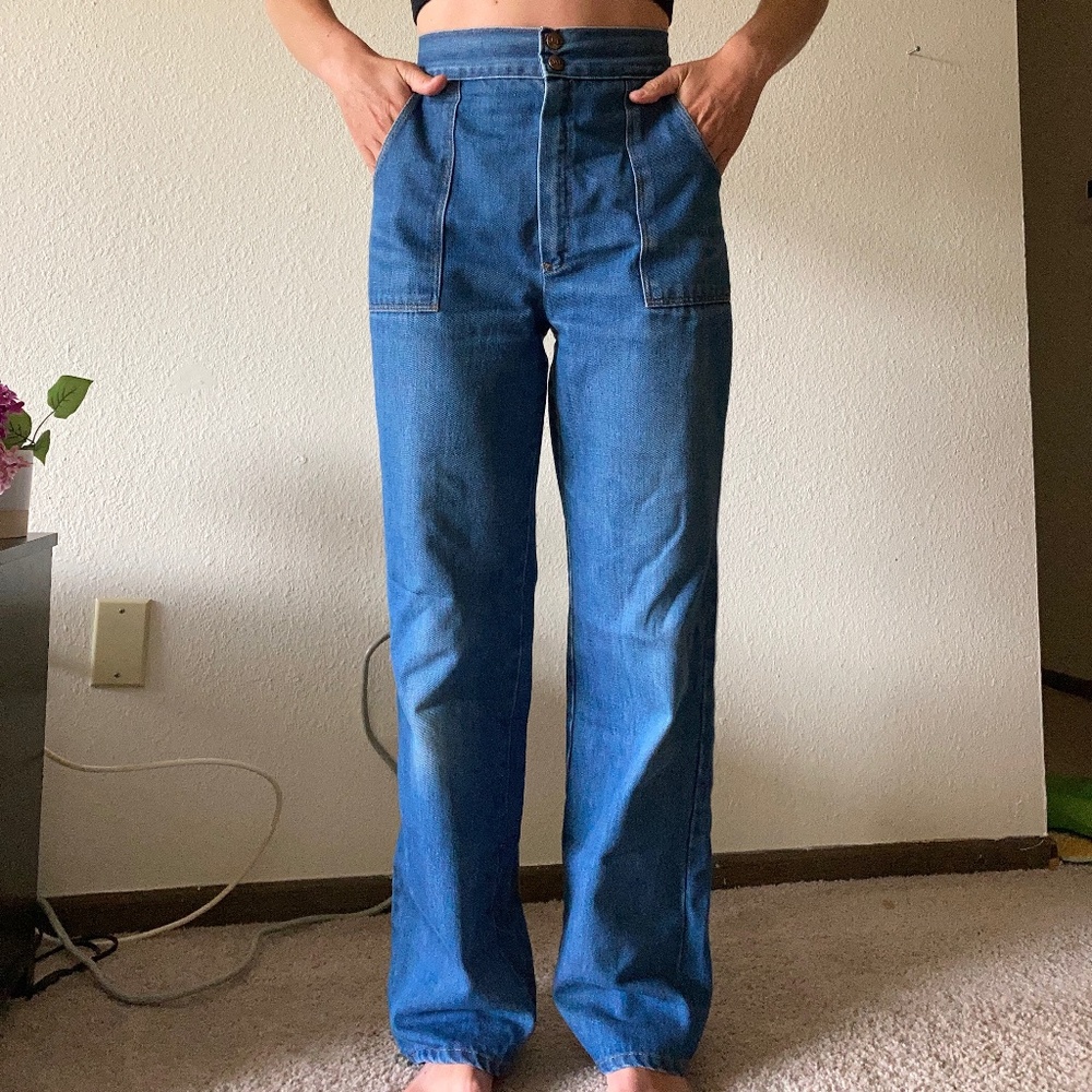 Vintage High-Waisted Jeans